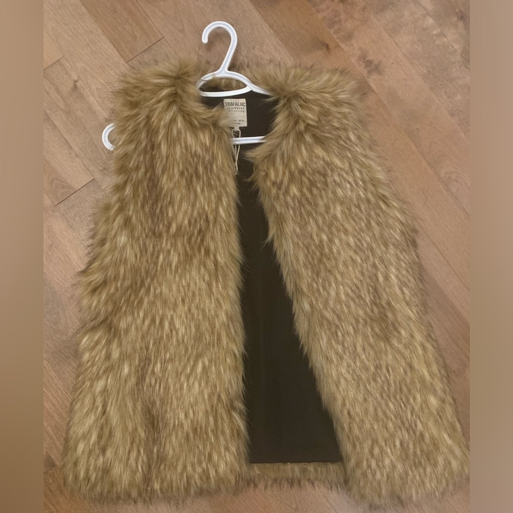 Zara fur vest pre owned SMALL